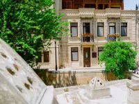 皇家古董精品酒店 鄰近火焰塔的酒店