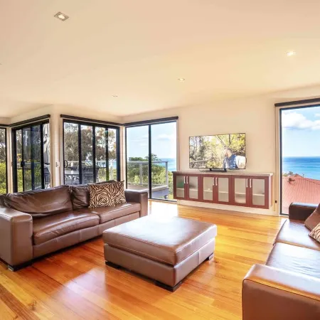 Bright Ocean View House 3B5B double garage