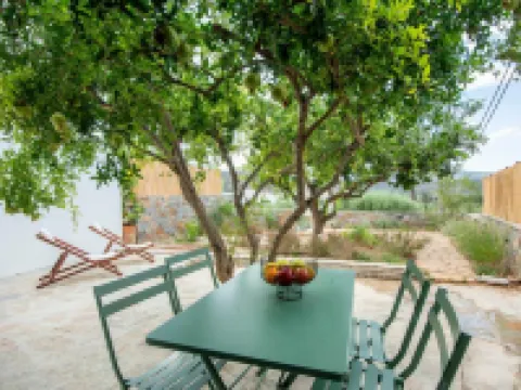 Gioma Garden Villas Hotels in Istro
