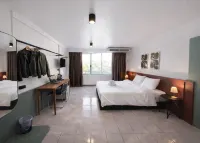 Quicky Stay Hotel Suphanburi