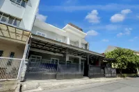 OYO 94818 Sabina House Syariah