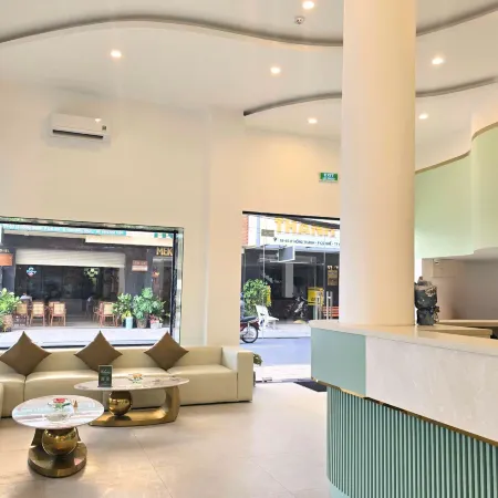 Khach San Y Hotel Can Tho Отели в г. Кан То
