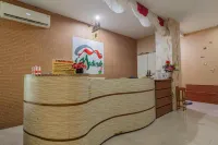 Townhouse Oak near Stasiun Purwosari for