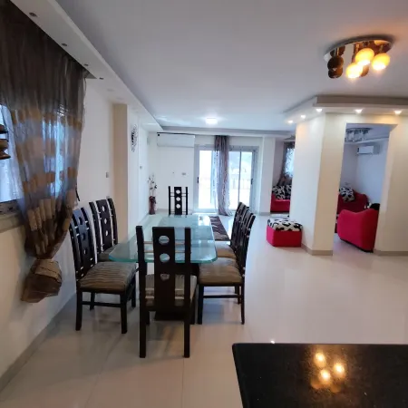 Luxurious central-located comfy apartment