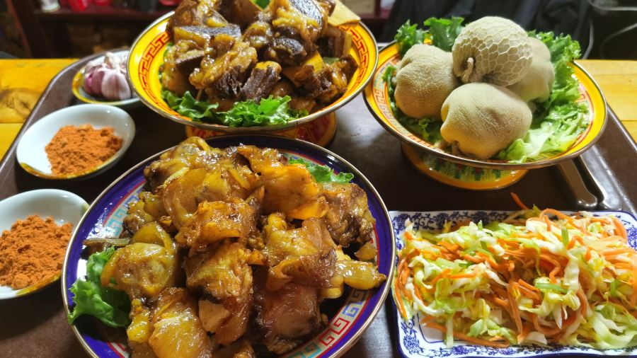 德令哈扎西仓茶餐厅