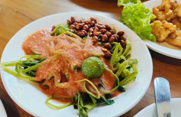 Rumah Makan Keker Sukarara