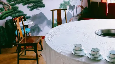 牛犇犇铜锅涮羊肉 in Jiayuguan