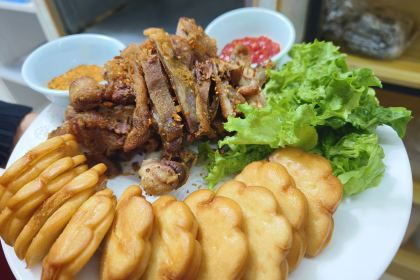 宾朋海鲜饭庄(兴海路二店)