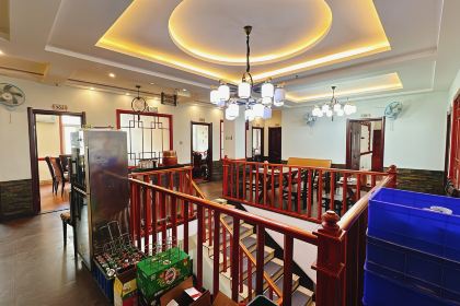 老东北农家菜·粗粮馆·铁锅炖