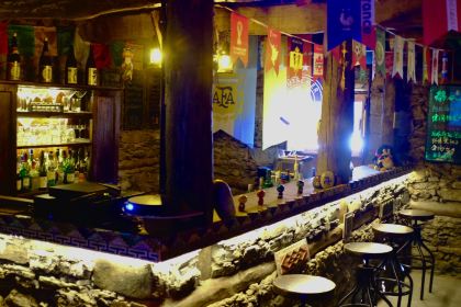 花野酒馆BAR&CAFE