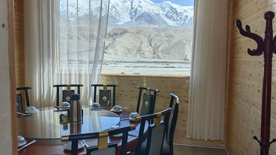 峰景里旅游餐厅