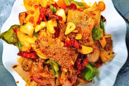 香八里大盘鸡冷水鱼餐厅(汇鑫美食小吃街店)