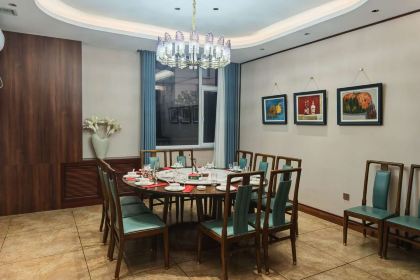 陕坝味道美食苑