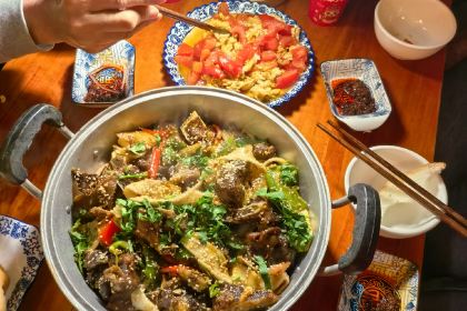 青海湖福地圣水湖景民宿·特色餐厅