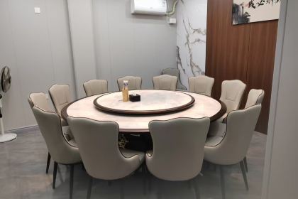 品鱻阁