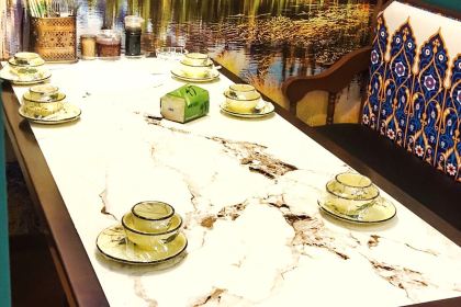 香八里大盘鸡冷水鱼餐厅(汇鑫美食小吃街店)