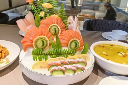 东江湖有枫小院