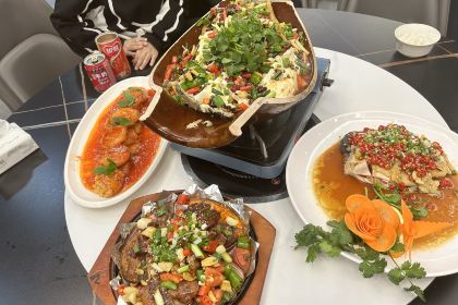 魏记布依手抓饭·贵州味道