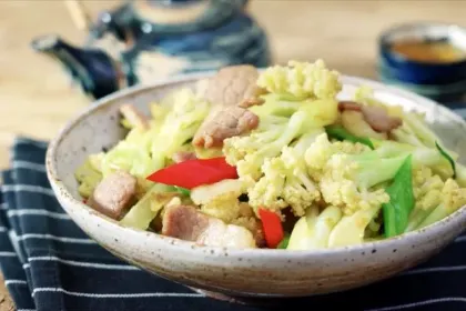 悠然江景餐厅(莲沱大桥店)