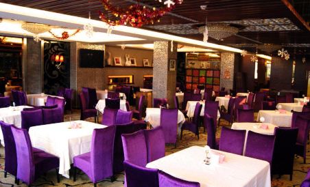 Royal Prince Hotel - Housity