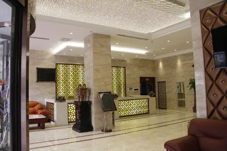 Qin Rong Hotel Отели в г. Цинань