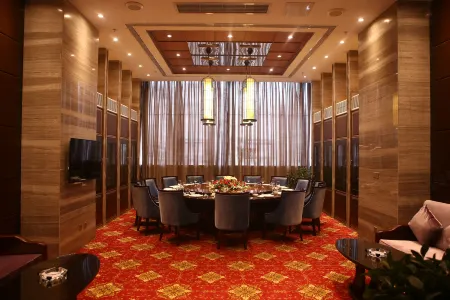 Haoke Oriental Hotel Отели в г. Линьшуй