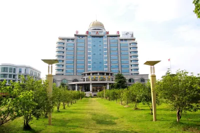 Golden Eagle Hotel Отели рядом с достопримечательностью «Лунг-Бан (Пейзажный мост в Шаньси-Мун)»