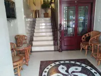 Nanlin Hotel (Pingliang New Century Shopping Plaza East Bus Station)