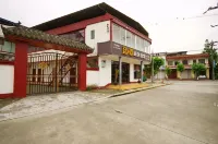 Jiangyou Tingshang Business Hotel