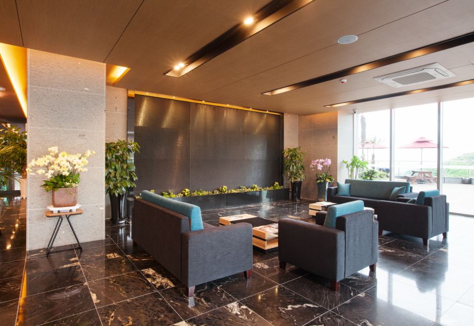 유어스호텔 외관