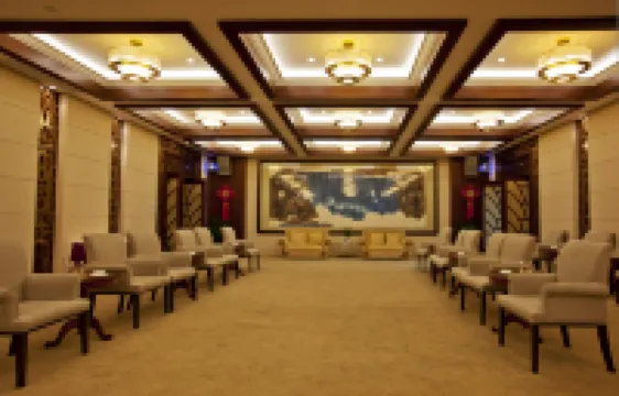 Luhushan Hotel