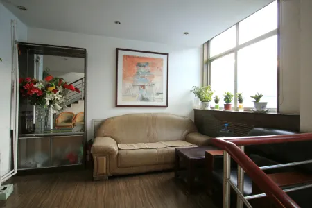 Qixia Haojia Hotel Отели рядом с достопримечательностью «School of Family Mou»