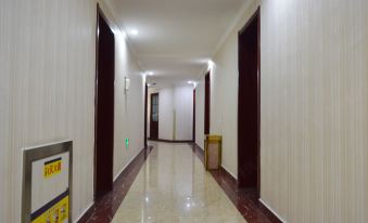 Yapenge Home Chain Hotel (Shijiazhuang North Guole Tai Zhongshan Road Branch)