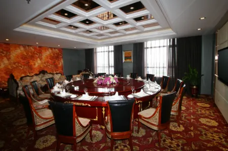 Qianyuan Guangsha Hotel Отели в г. Юйшу