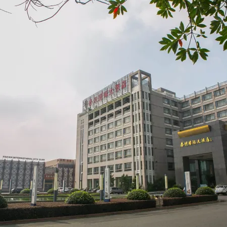 Taitan International Hotel
