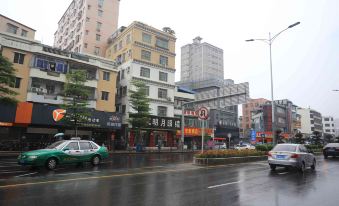 Shenzhen Center Theme Hotel
