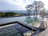 Lotus Hot Spring - con terme