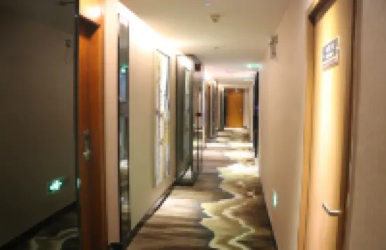 Longchuan Fuqi Hotel