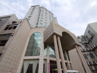 Nishi Kingmau Hotel