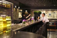 InterContinental Hotels SHANGHAI PUDONG by IHG - bar