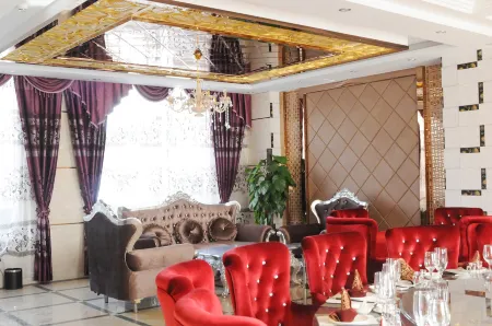 Zhongde Hotel Отели рядом с достопримечательностью «Qinghai Chaidamu Vocational and Technical College»