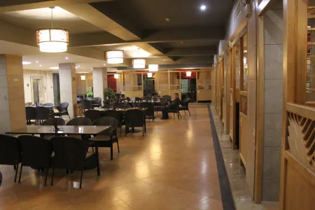 Derun Business Hotel