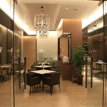 Jinjiang Inn (Ankang Gaoxin Sports Park)