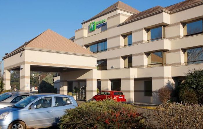 โรงแรม ฮอลิเดย์อินน์ เอ็กซ์เพรส เตมูโก บาย IHG