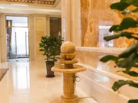 Licheng Longzhang M Hotel (Convention and Exhibition Center Branch, Outlook Tower) Hotels near Dragon Tower