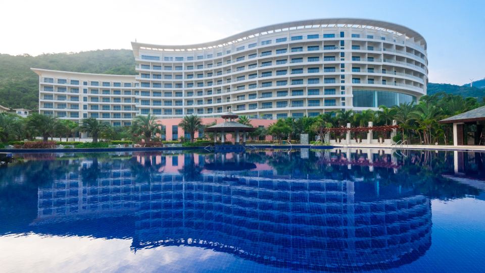 Days Hotel & Suites by Yangjiang