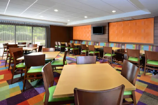 Fairfield Inn & Suites Winston-Salem Hanes Mall