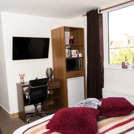 Trivelles Mayfair,Stockport Отели рядом с достопримечательностью «Улица Уилмслоу-Роуд»