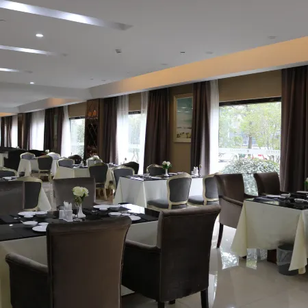 Fenghua Lizhi Hotel