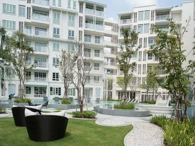 Summer Huahin Condo 2 Bedrooms Pool View Classic Room